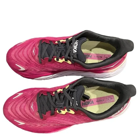 Hoka One One Women's Arahi 6 'Festival Fuchsia' Low Top Running Sneakers Sz 11.5